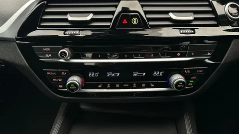 Thumbnail image for the BMW 5 Series 2.0 520d MHT M Sport    Steptronic