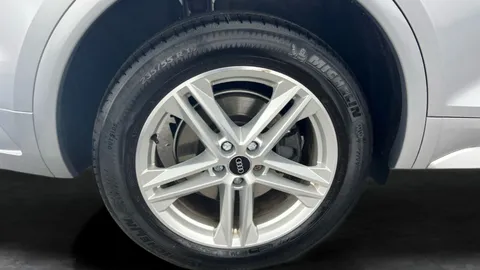 Thumbnail image for the Audi Q5 2.0 TDI 40 S line   S Tronic quattro