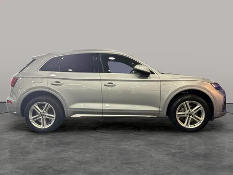 Thumbnail image for the Audi Q5 2.0 TDI 40 S line   S Tronic quattro