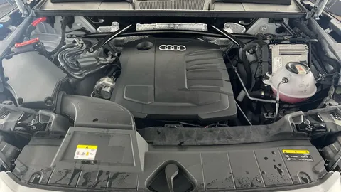Thumbnail image for the Audi Q5 2.0 TDI 40 S line   S Tronic quattro