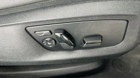 Thumbnail image for the BMW 5 Series 2.0 520d MHT M Sport    Steptronic