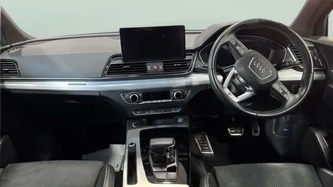 Thumbnail image for the Audi Q5 2.0 TDI 40 S line   S Tronic quattro