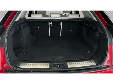 Thumbnail image for the Land Rover Range Rover Velar 2.0 D200 MHEV R-Dynamic S   4WD