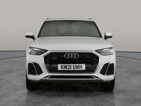 Thumbnail image for the Audi Q5 2.0 TDI 40 S line   S Tronic quattro