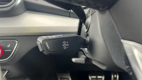 Thumbnail image for the Audi Q5 2.0 TDI 40 S line   S Tronic quattro