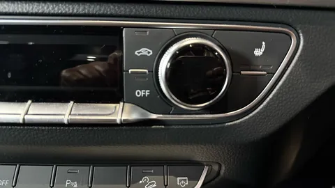 Thumbnail image for the Audi Q5 2.0 TDI 40 S line   S Tronic quattro