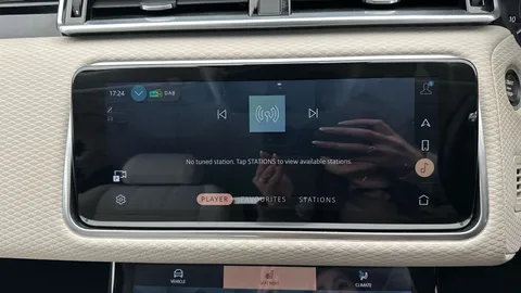 Thumbnail image for the Land Rover Range Rover Velar 2.0 D200 MHEV R-Dynamic S   4WD