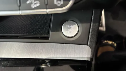 Thumbnail image for the Audi Q5 2.0 TDI 40 S line   S Tronic quattro