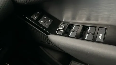 Thumbnail image for the Land Rover Range Rover Velar 2.0 D200 MHEV R-Dynamic SE   4WD