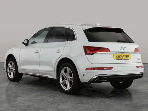 Thumbnail image for the Audi Q5 2.0 TDI 40 S line   S Tronic quattro