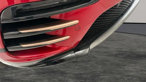 Thumbnail image for the Land Rover Range Rover Velar 2.0 D200 MHEV R-Dynamic SE   4WD