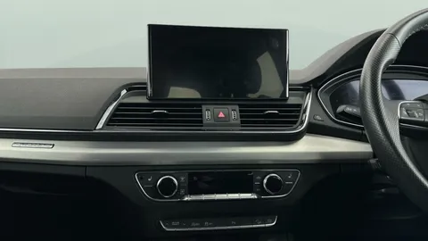 Thumbnail image for the Audi Q5 2.0 TDI 40 S line   S Tronic quattro