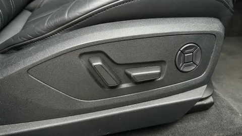 Thumbnail image for the Audi E-Tron 50 S line   quattro 71.2kWh (11kW Charger)