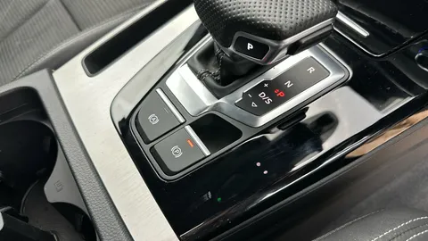 Thumbnail image for the Audi Q5 2.0 TDI 40 S line   S Tronic quattro