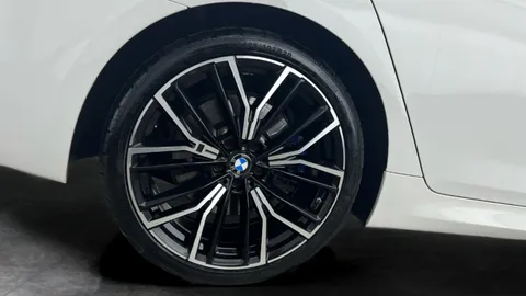 Thumbnail image for the BMW 5 Series 2.0 520d MHT M Sport    Steptronic