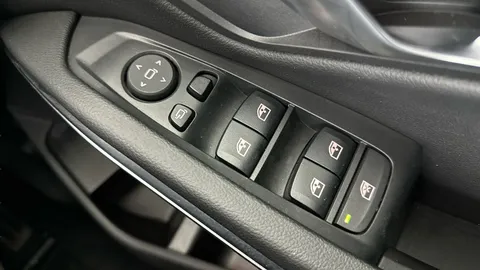 Thumbnail image for the BMW 3 Series 2.0 320i M Sport