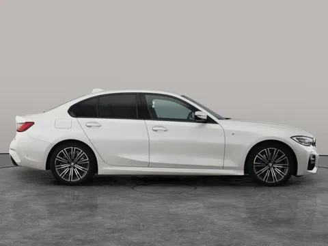 Thumbnail image for the BMW 3 Series 2.0 330i M Sport