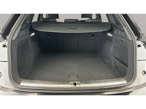 Thumbnail image for the Audi Q5 2.0 TFSI 45 S line   S Tronic quattro
