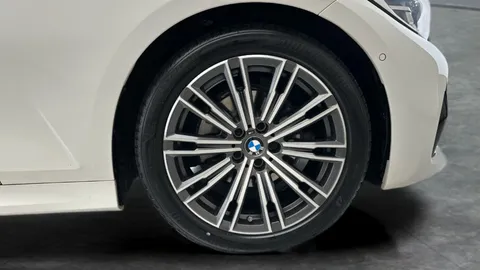 Thumbnail image for the BMW 3 Series 2.0 320i M Sport