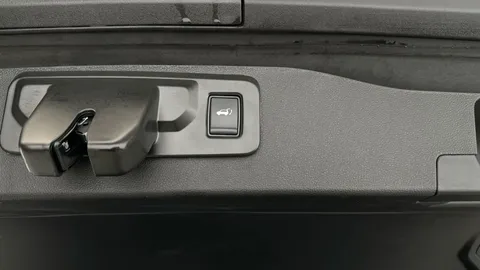 Thumbnail image for the Renault Scenic E-Tech long range 87kWh iconic