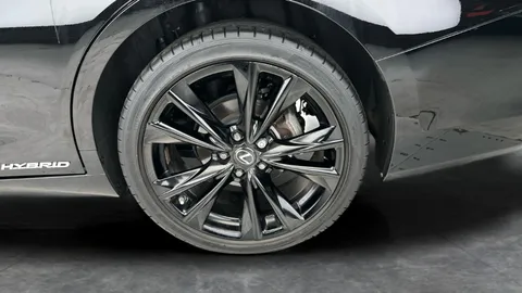 Thumbnail image for the Lexus Es 2.5 300h F Sport    E-CVT