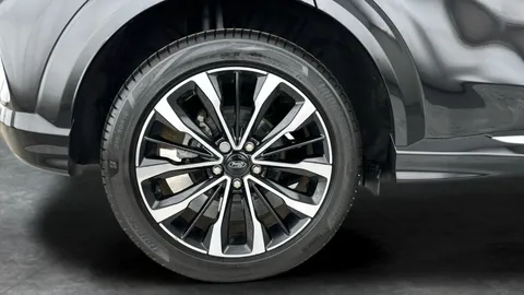 Thumbnail image for the Ford Puma 1.0T EcoBoost MHEV ST-Line Vignale    DCT