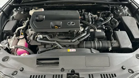 Thumbnail image for the Lexus Es 2.5 300h F Sport    E-CVT
