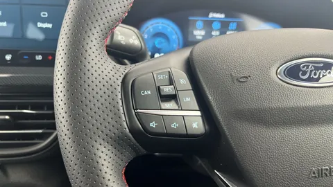 Thumbnail image for the Ford Focus 1.0T EcoBoost MHEV ST-Line X    DCT