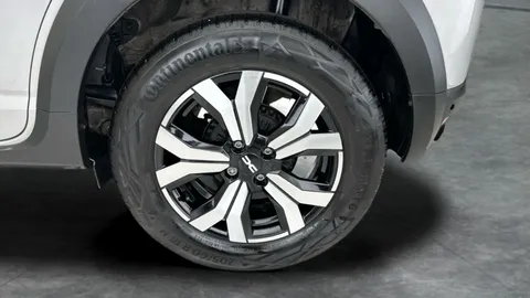 Thumbnail image for the Dacia Sandero Stepway 1.0 TCe Journey