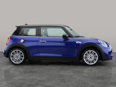 Thumbnail image for the Mini Hatch 2.0 Cooper S Exclusive   Steptronic