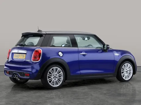Thumbnail image for the Mini Hatch 2.0 Cooper S Exclusive   Steptronic
