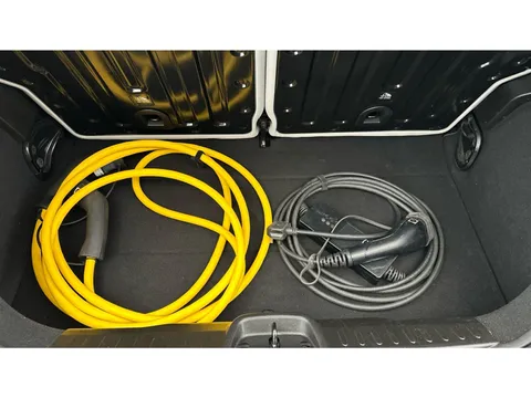 Thumbnail image for the Fiat 500E 42kWh La Prima