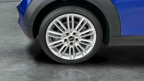 Thumbnail image for the Mini Hatch 2.0 Cooper S Exclusive   Steptronic