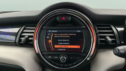 Thumbnail image for the Mini Hatch 2.0 Cooper S Exclusive   Steptronic