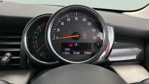 Thumbnail image for the Mini Hatch 2.0 Cooper S Exclusive   Steptronic