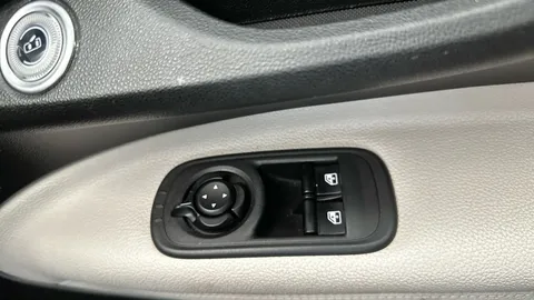 Thumbnail image for the Fiat 500E 42kWh La Prima