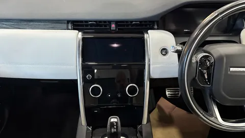 Thumbnail image for the Land Rover Discovery Sport 2.0 P200 MHEV R-Dynamic SE   4WD