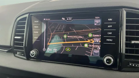 Thumbnail image for the Škoda Karoq 1.5 TSI ACT SportLine   DSG