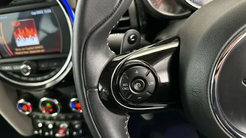 Thumbnail image for the Mini Hatch 2.0 Cooper S Exclusive   Steptronic