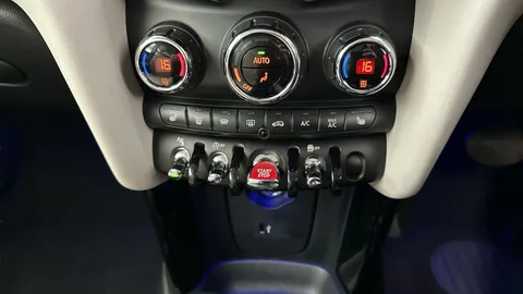 Thumbnail image for the Mini Hatch 2.0 Cooper S Exclusive   Steptronic
