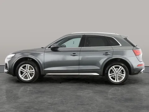 Thumbnail image for the Audi Q5 2.0 TDI 40 S line   S Tronic quattro