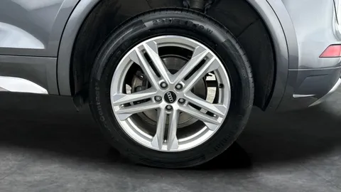 Thumbnail image for the Audi Q5 2.0 TDI 40 S line   S Tronic quattro