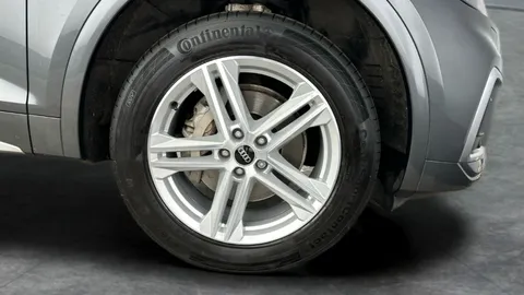 Thumbnail image for the Audi Q5 2.0 TDI 40 S line   S Tronic quattro