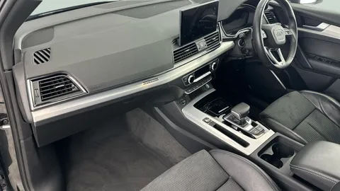 Thumbnail image for the Audi Q5 2.0 TDI 40 S line   S Tronic quattro