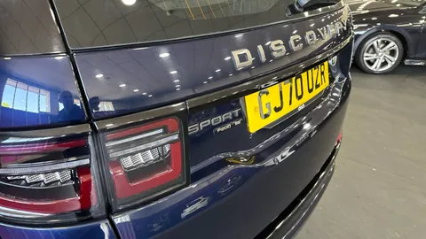 Thumbnail image for the Land Rover Discovery Sport 2.0 P200 MHEV R-Dynamic SE   4WD