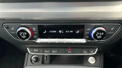 Thumbnail image for the Audi Q5 2.0 TDI 40 S line   S Tronic quattro