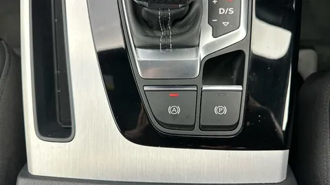 Thumbnail image for the Audi Q5 2.0 TDI 40 S line   S Tronic quattro
