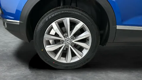 Thumbnail image for the Volkswagen T-Roc 1.5 TSI GPF EVO Design   DSG