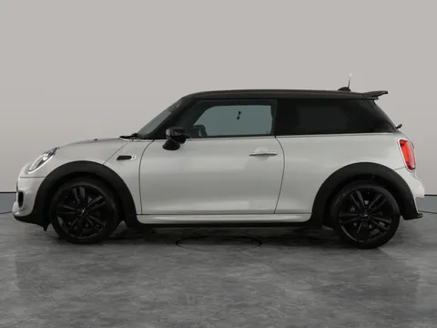 Thumbnail image for the Mini Hatch 1.5 Cooper Sport   Steptronic