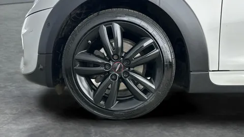 Thumbnail image for the Mini Hatch 1.5 Cooper Sport   Steptronic